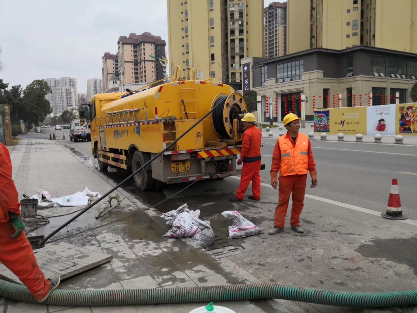 观山湖排污管道清淤-管道清洗
